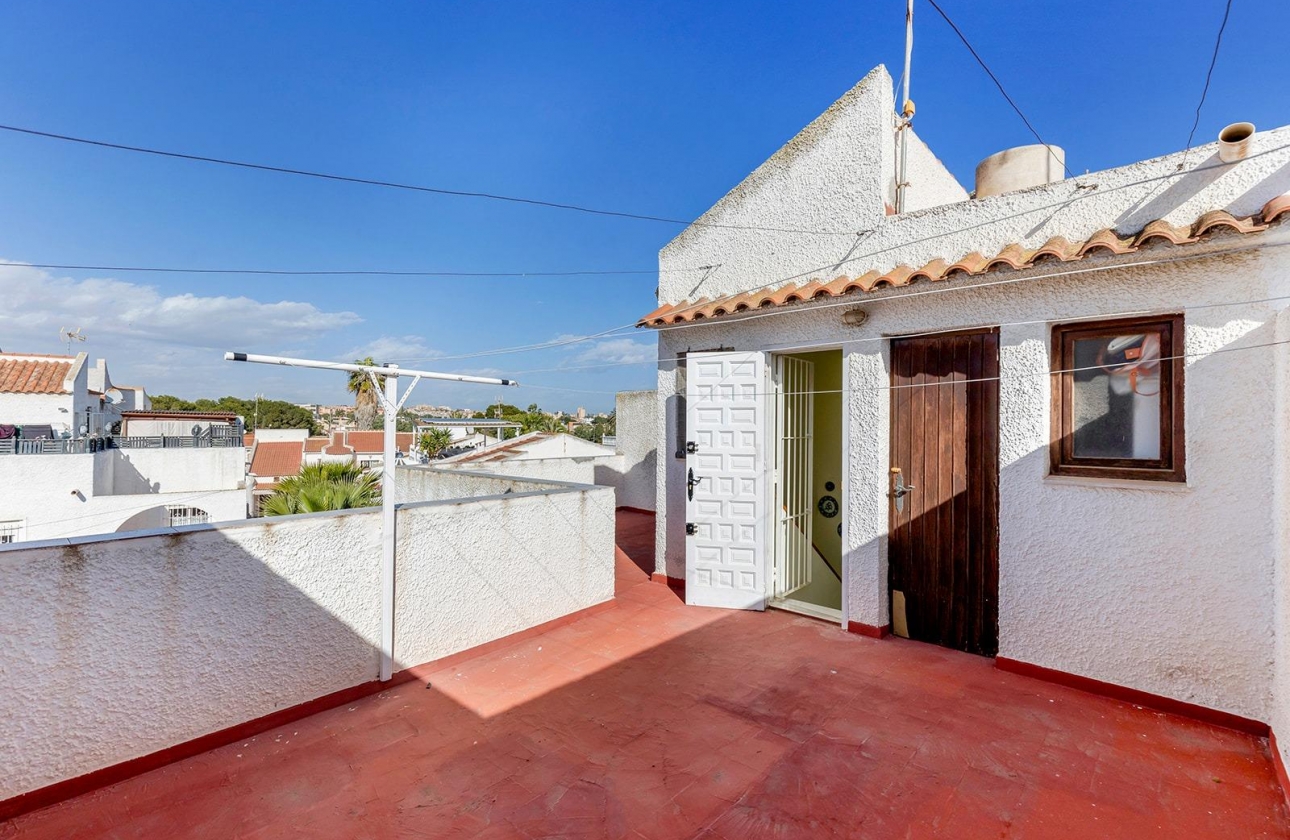 Rynek wtórny - Szeregowiec - Torrevieja - Calas blanca