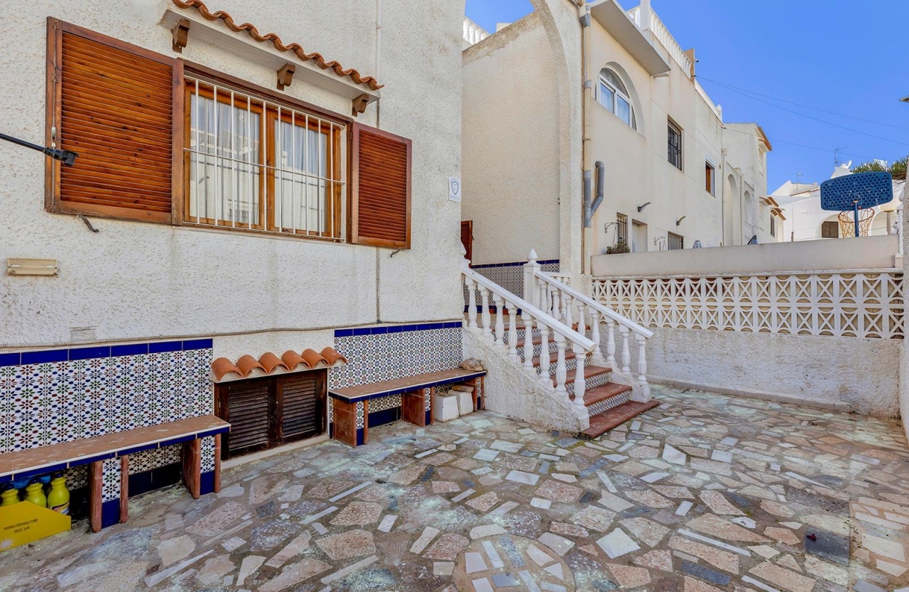Rynek wtórny - Szeregowiec - Torrevieja - Calas blanca