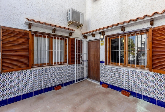 Rynek wtórny - Szeregowiec - Torrevieja - Calas blanca