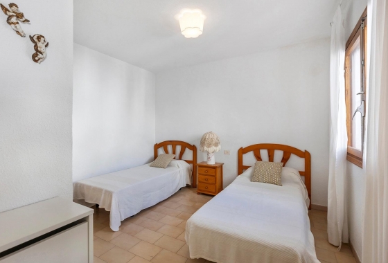 Rynek wtórny - Szeregowiec - Torrevieja - Calas blanca