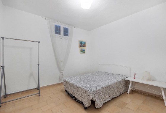 Rynek wtórny - Szeregowiec - Torrevieja - Calas blanca