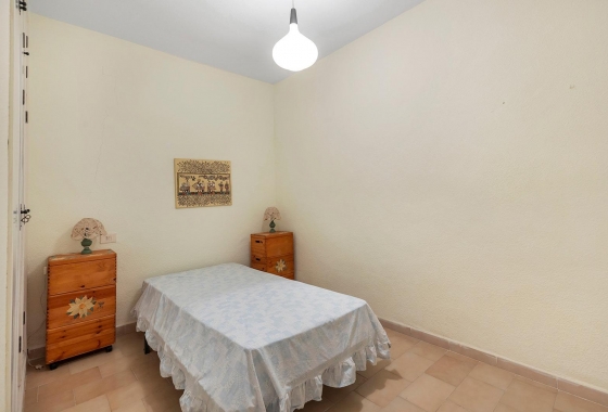 Rynek wtórny - Szeregowiec - Torrevieja - Calas blanca