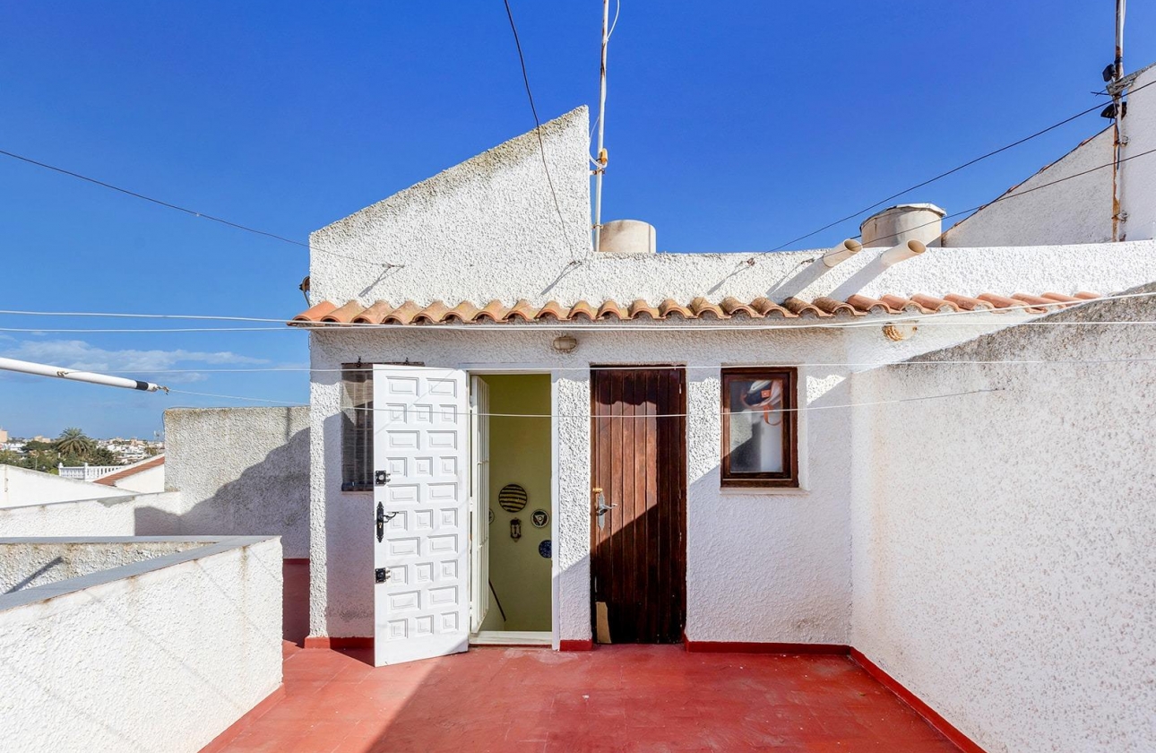 Rynek wtórny - Szeregowiec - Torrevieja - Calas blanca