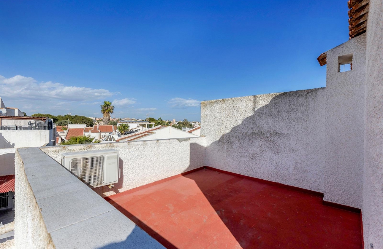 Rynek wtórny - Szeregowiec - Torrevieja - Calas blanca