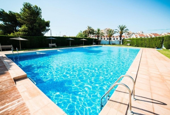 Rynek wtórny - Szeregowiec - Torrevieja - Calas blanca