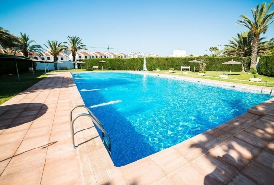 Rynek wtórny - Szeregowiec - Torrevieja - Calas blanca