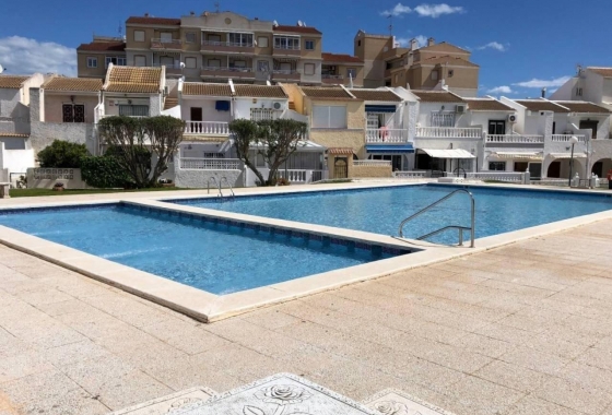 Rynek wtórny - Szeregowiec - Torrevieja - Calas blanca