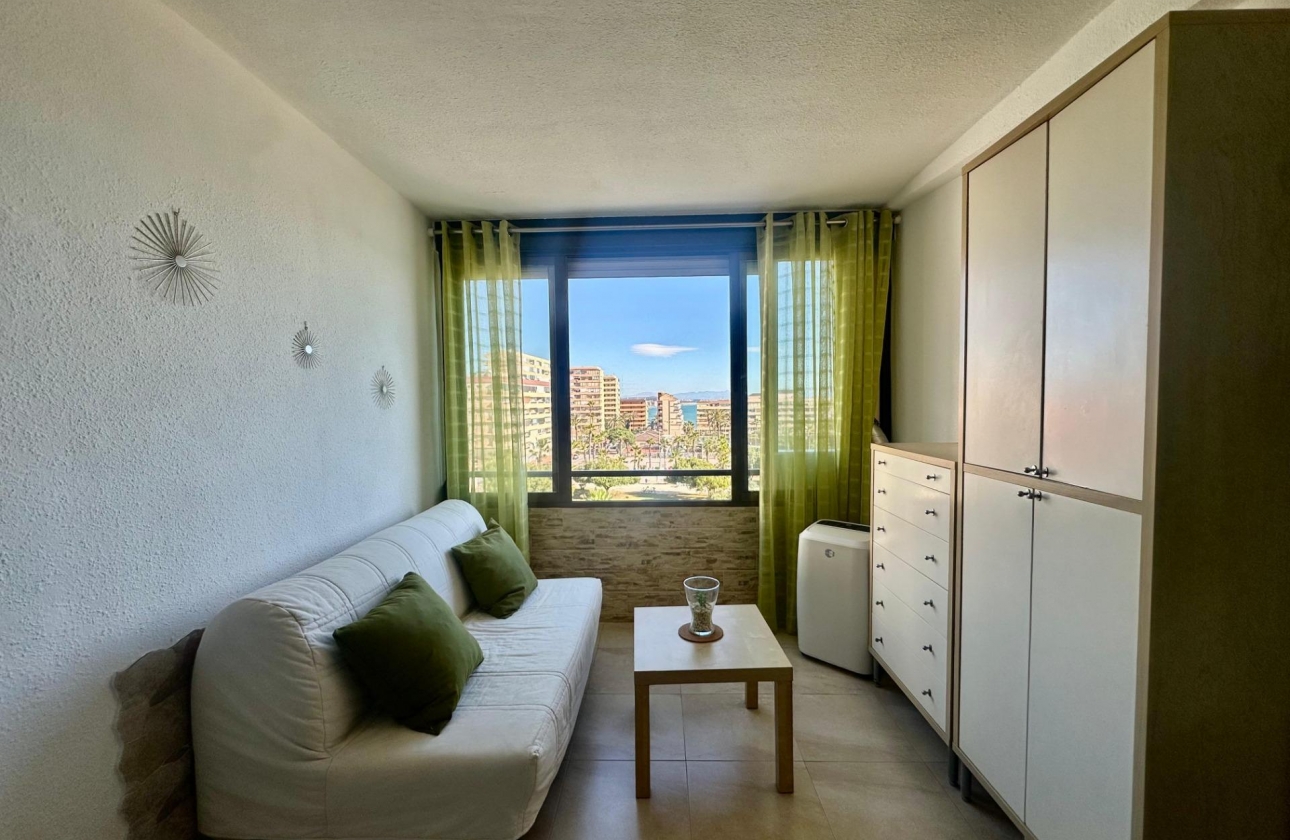 Resale - Apartment - Torrevieja - Cabo cervera