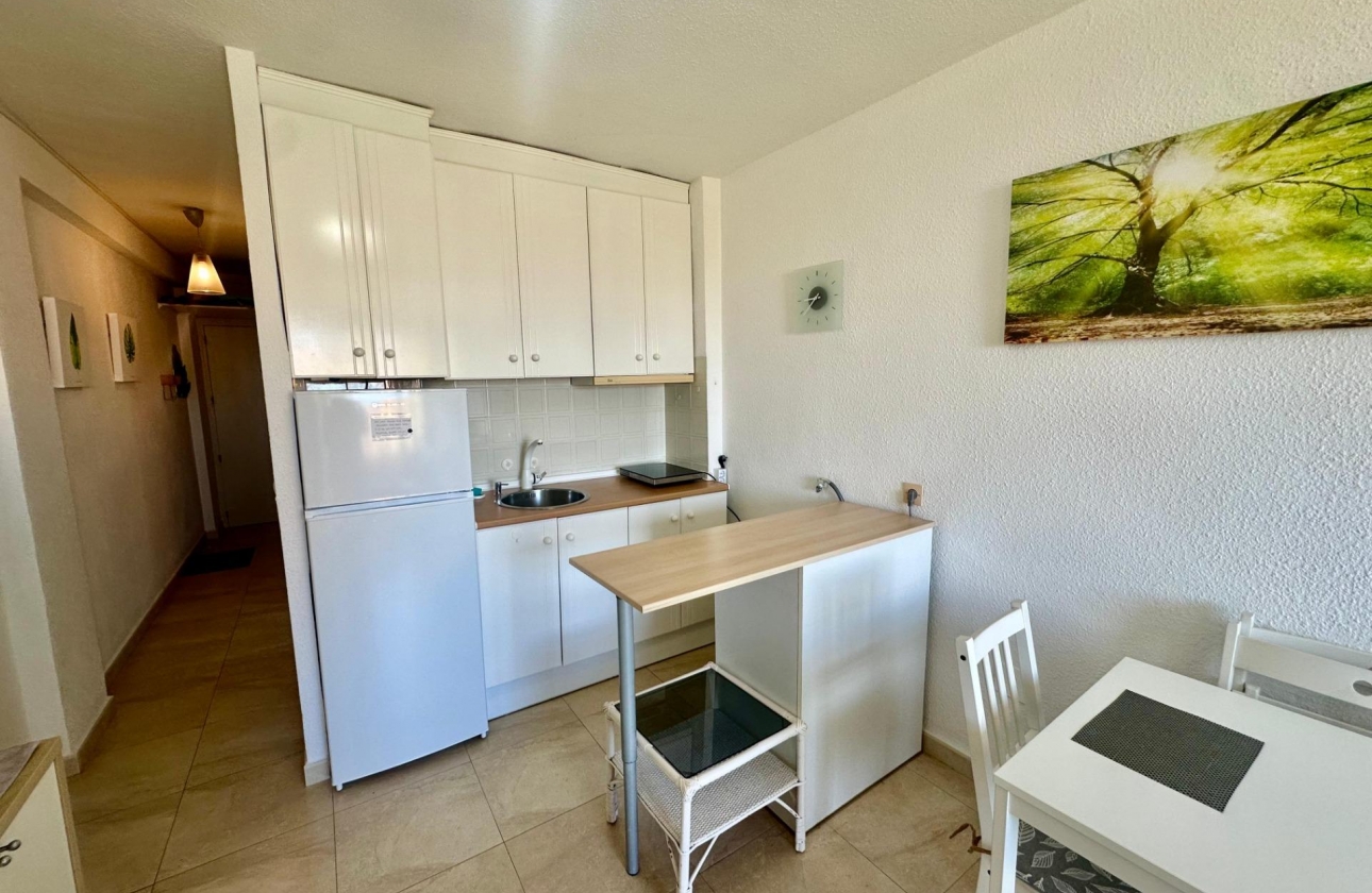 Resale - Apartment - Torrevieja - Cabo cervera