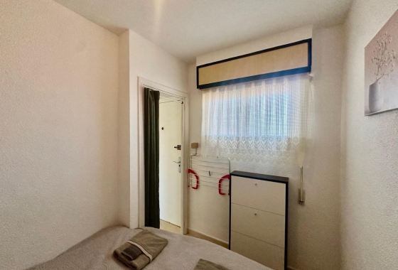 Resale - Apartment - Torrevieja - Cabo cervera