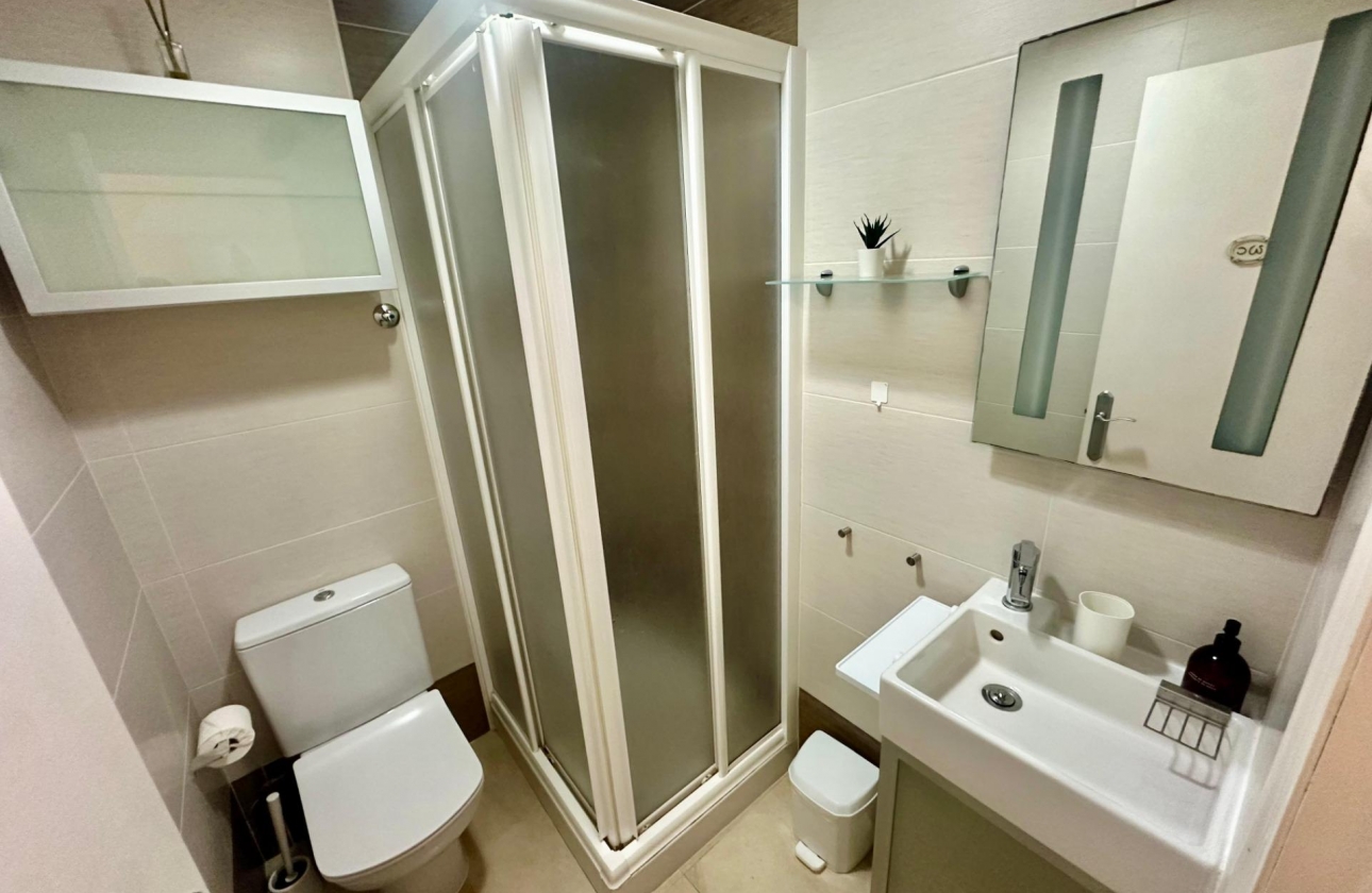 Resale - Apartment - Torrevieja - Cabo cervera