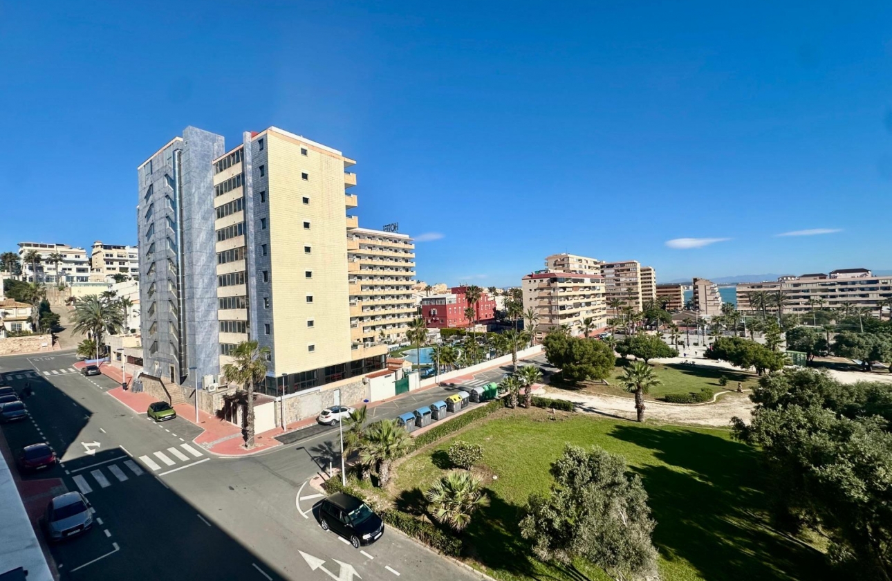 Resale - Apartment - Torrevieja - Cabo cervera