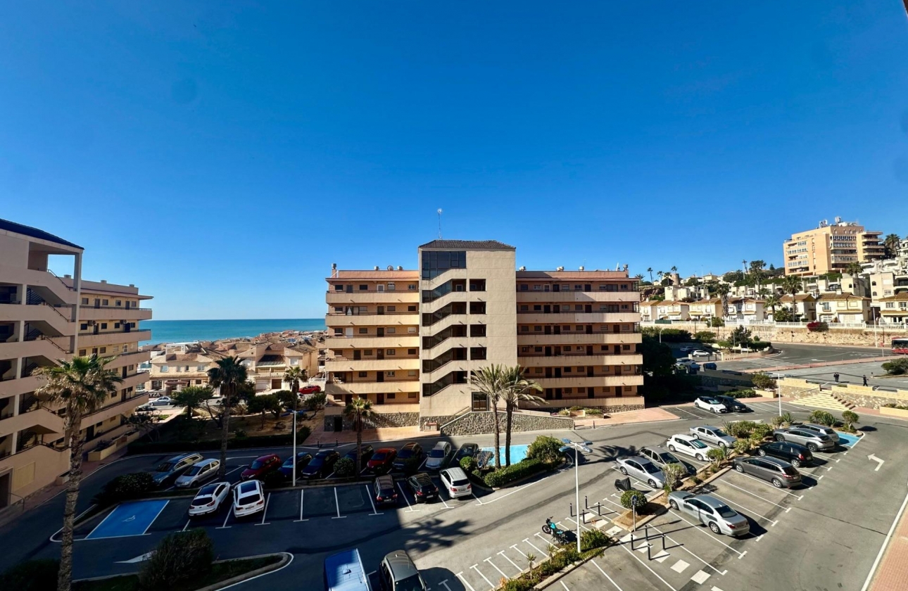 Resale - Apartment - Torrevieja - Cabo cervera