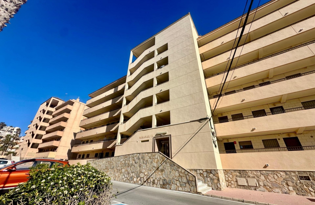 Resale - Apartment - Torrevieja - Cabo cervera