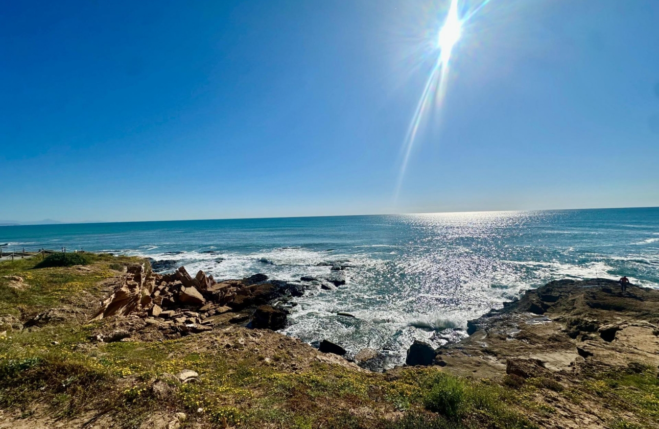 Resale - Apartment - Torrevieja - Cabo cervera