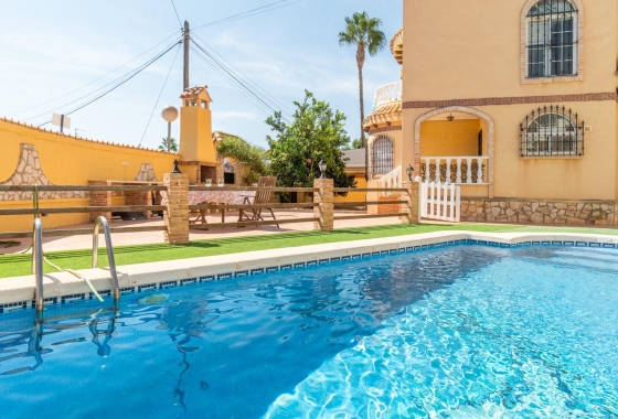 Rynek wtórny - Bliźniak - Orihuela Costa - Los Almendros-La Florida