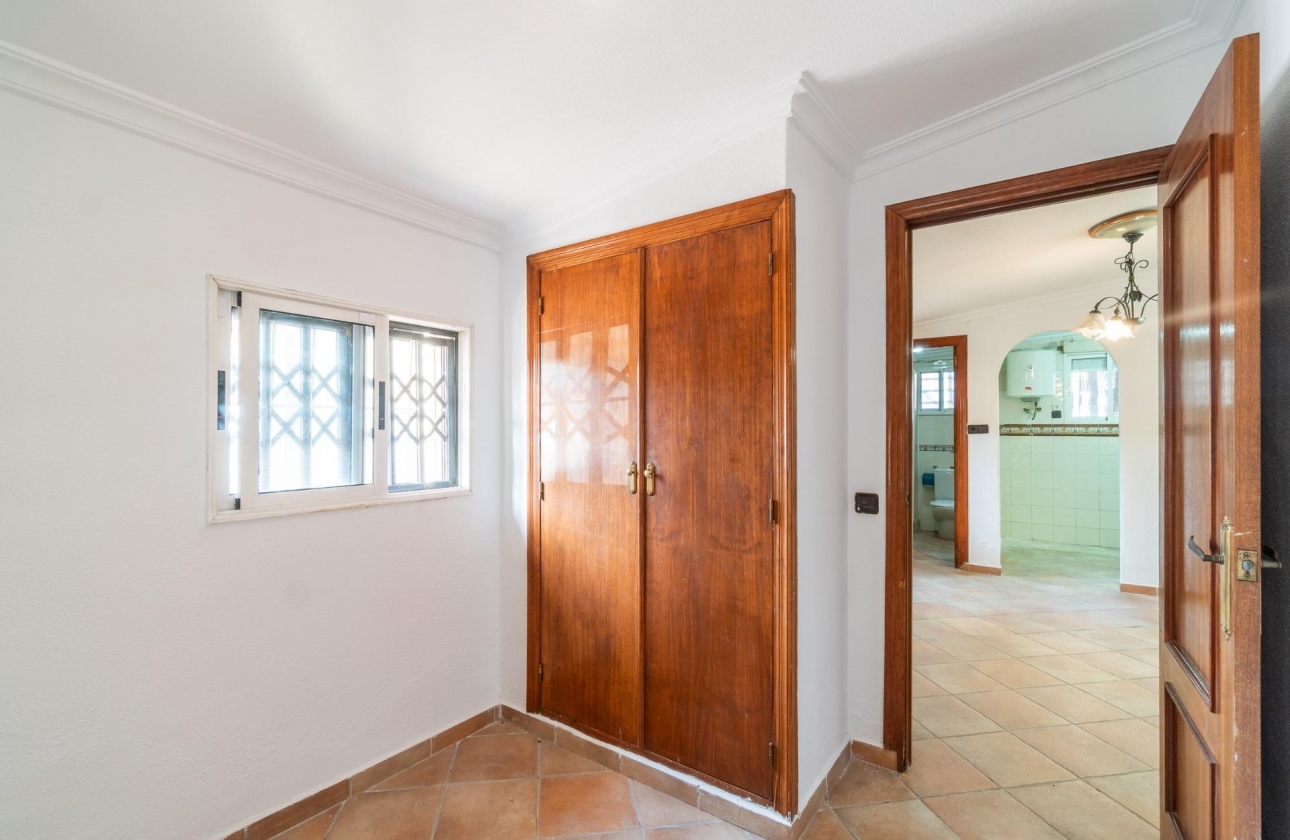 Rynek wtórny - Villa - Torrevieja - Orihuela costa