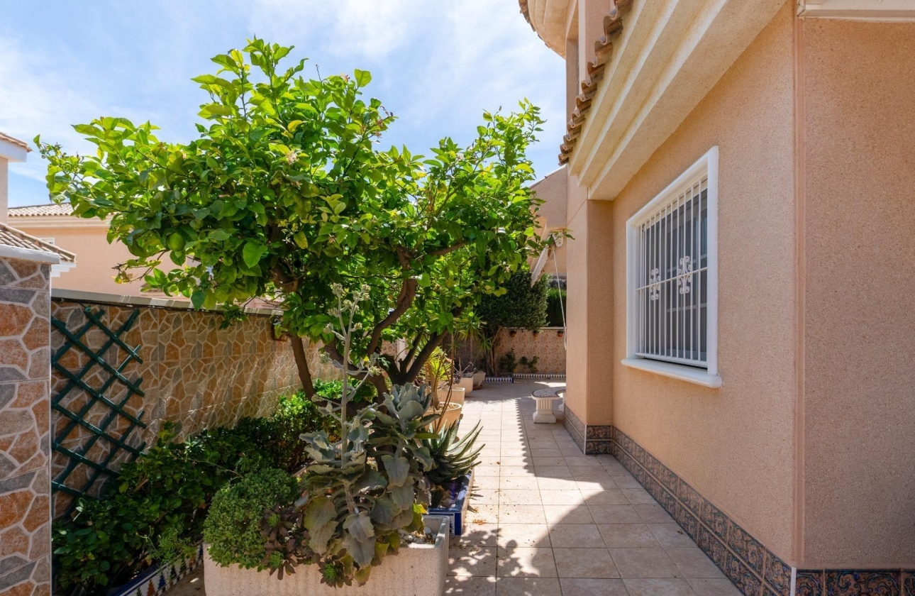 Rynek wtórny - Villa - Torrevieja - Los Balcones
