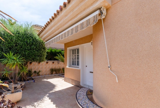 Rynek wtórny - Villa - Torrevieja - Los Balcones