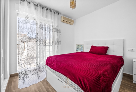 Rynek wtórny - Szeregowiec - Torrevieja - Jardín del Mar