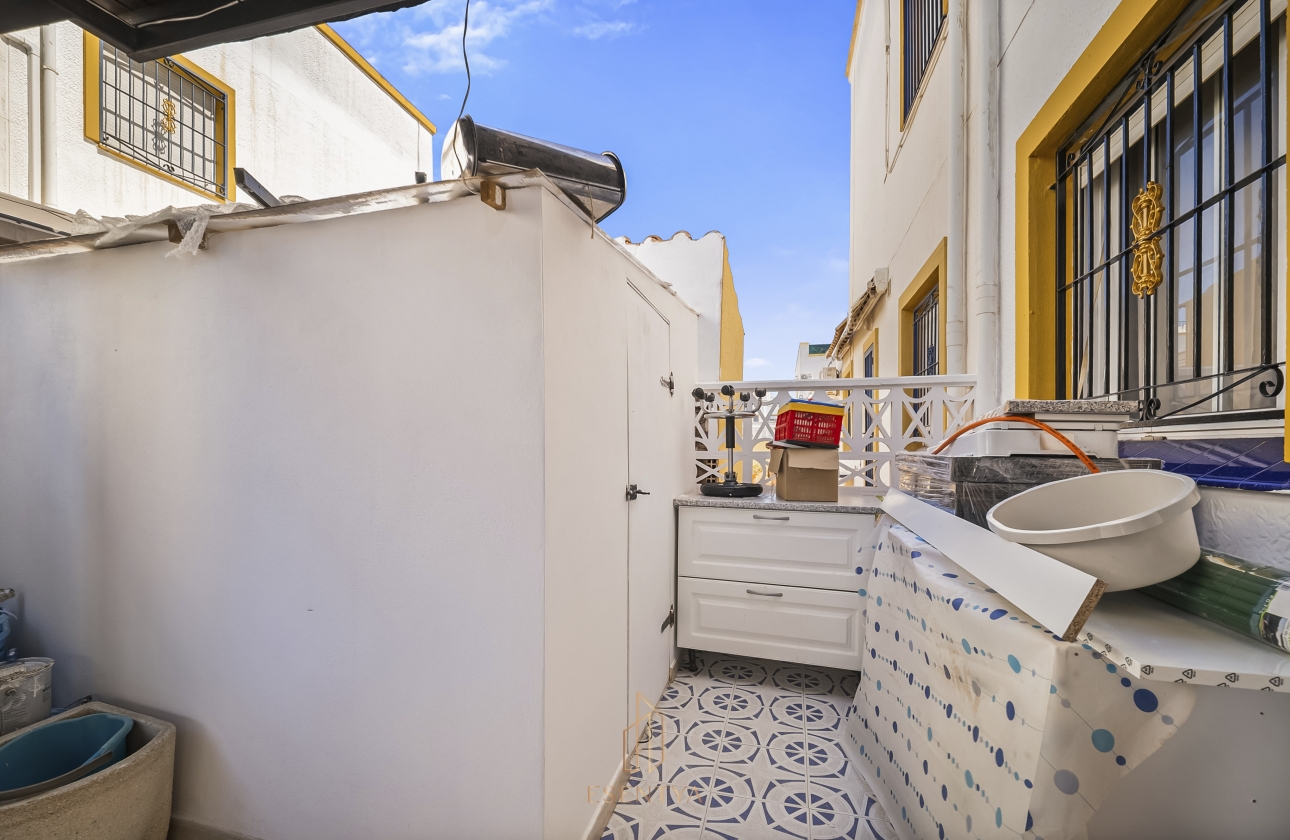 Rynek wtórny - Szeregowiec - Torrevieja - Jardín del Mar