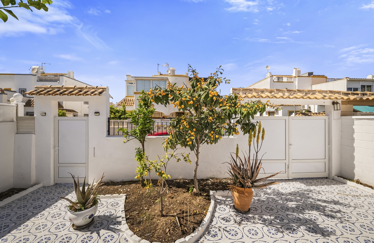 Rynek wtórny - Szeregowiec - Torrevieja - Jardín del Mar