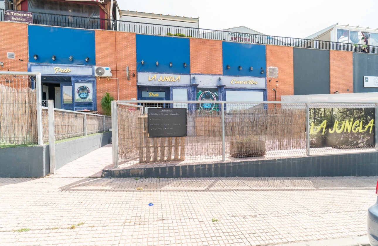Alquiler a largo plazo - Commercial Unit - San Fulgencio - URB. LA MARINA