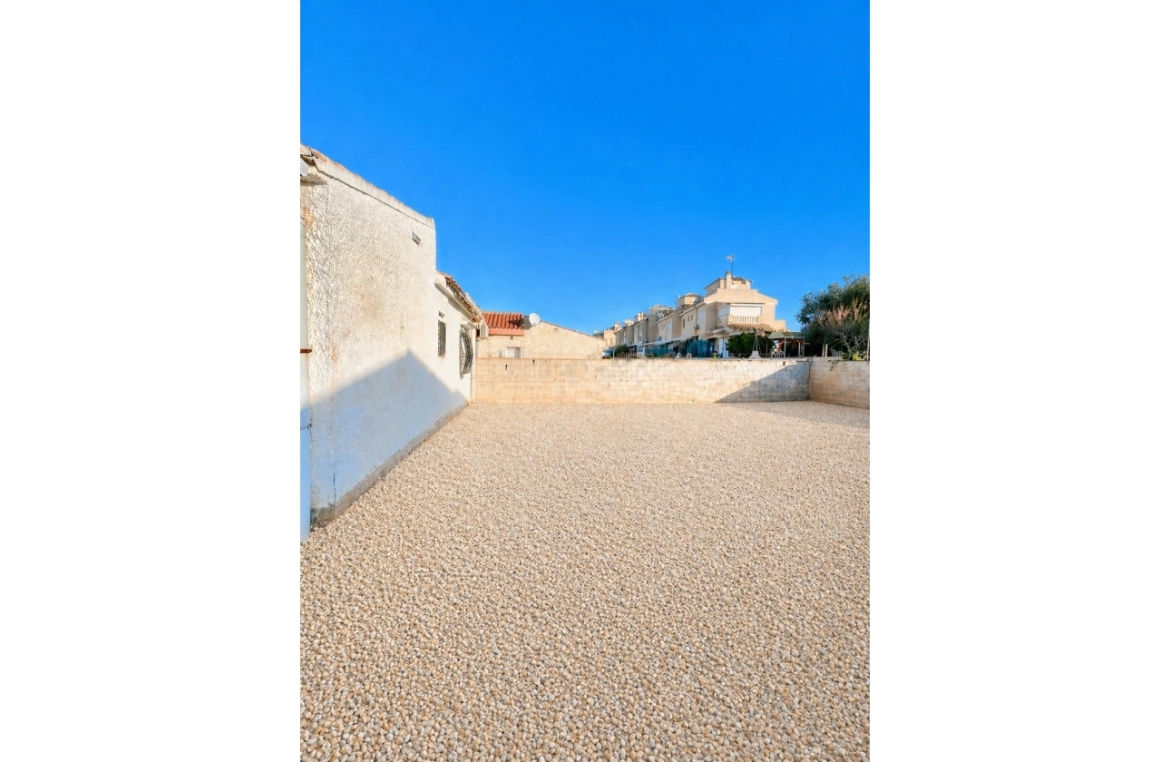 Rynek wtórny - Villa - Torrevieja - Aguas Nuevas