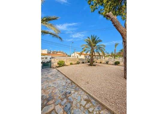 Rynek wtórny - Villa - Torrevieja - Aguas Nuevas