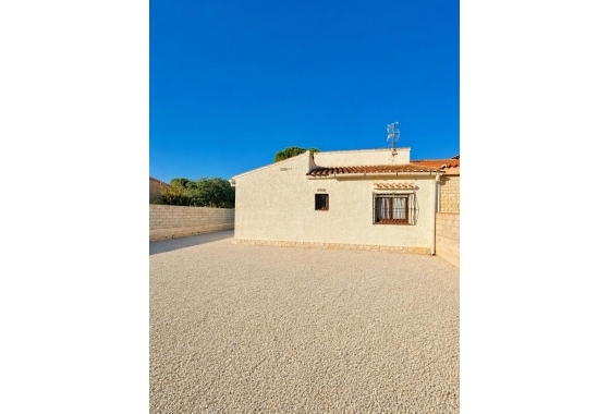 Rynek wtórny - Villa - Torrevieja - Aguas Nuevas