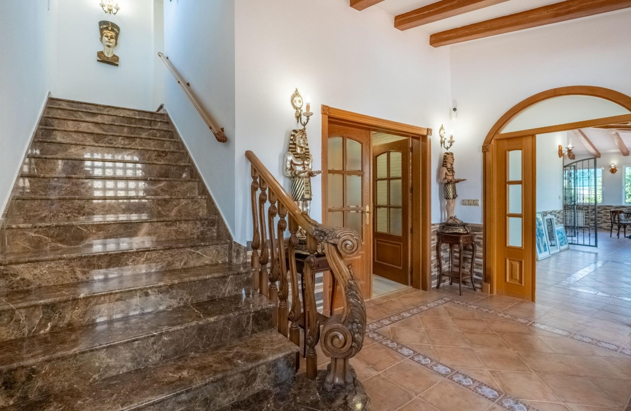 Resale - Villa - Torrevieja - El Chaparral