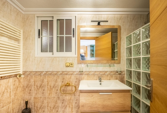 Resale - Villa - Torrevieja - El Chaparral