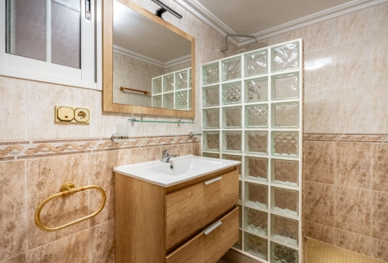 Resale - Villa - Torrevieja - El Chaparral