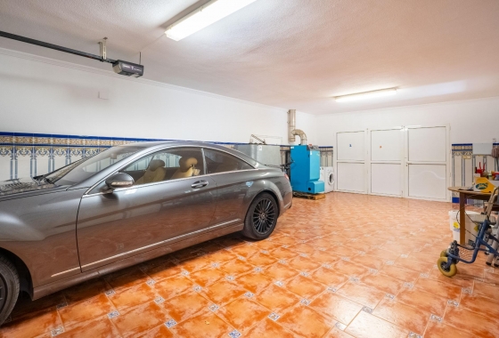 Resale - Villa - Torrevieja - El Chaparral