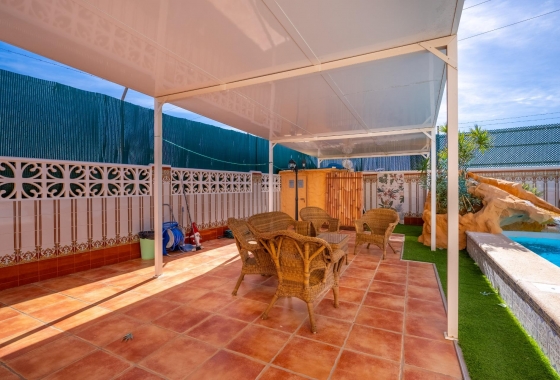 Resale - Villa - Torrevieja - El Chaparral