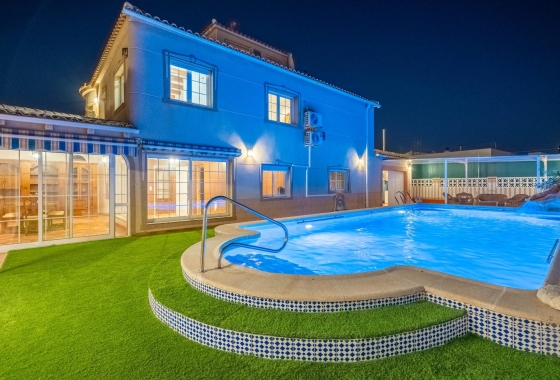 Resale - Villa - Torrevieja - El Chaparral