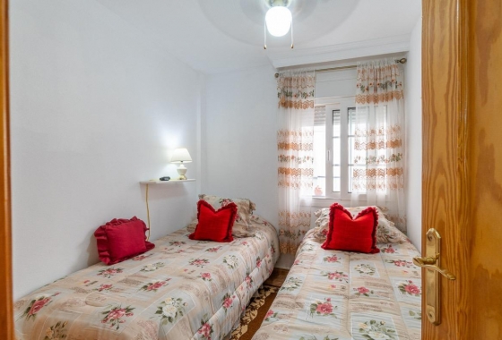 Rynek wtórny - Szeregowiec - Orihuela Costa - PAU 8