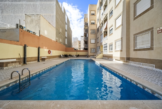 Resale - Apartment - Torrevieja - Centro