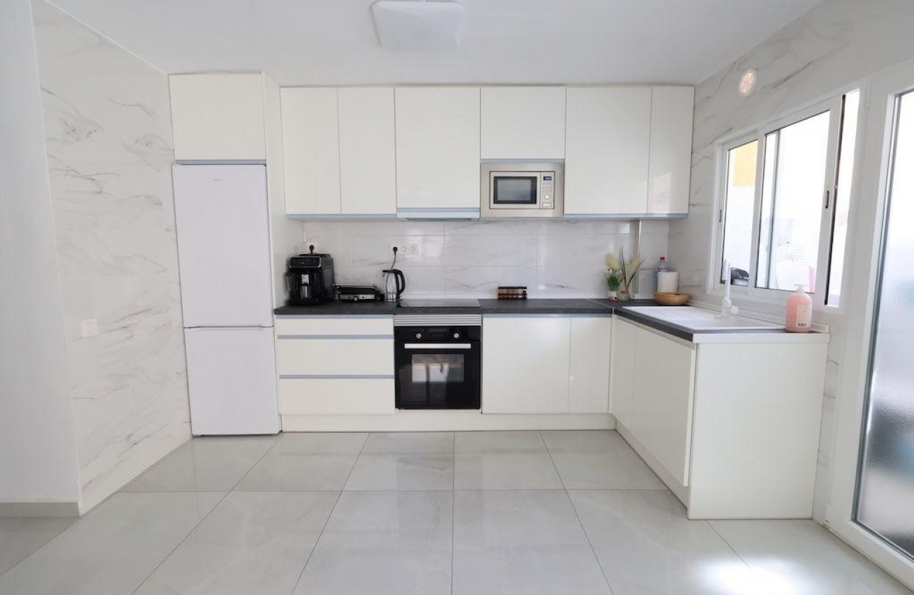 Rynek wtórny - Apartament - Torrevieja - Acequion