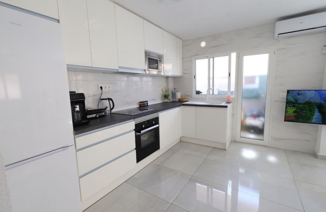 Rynek wtórny - Apartament - Torrevieja - Acequion