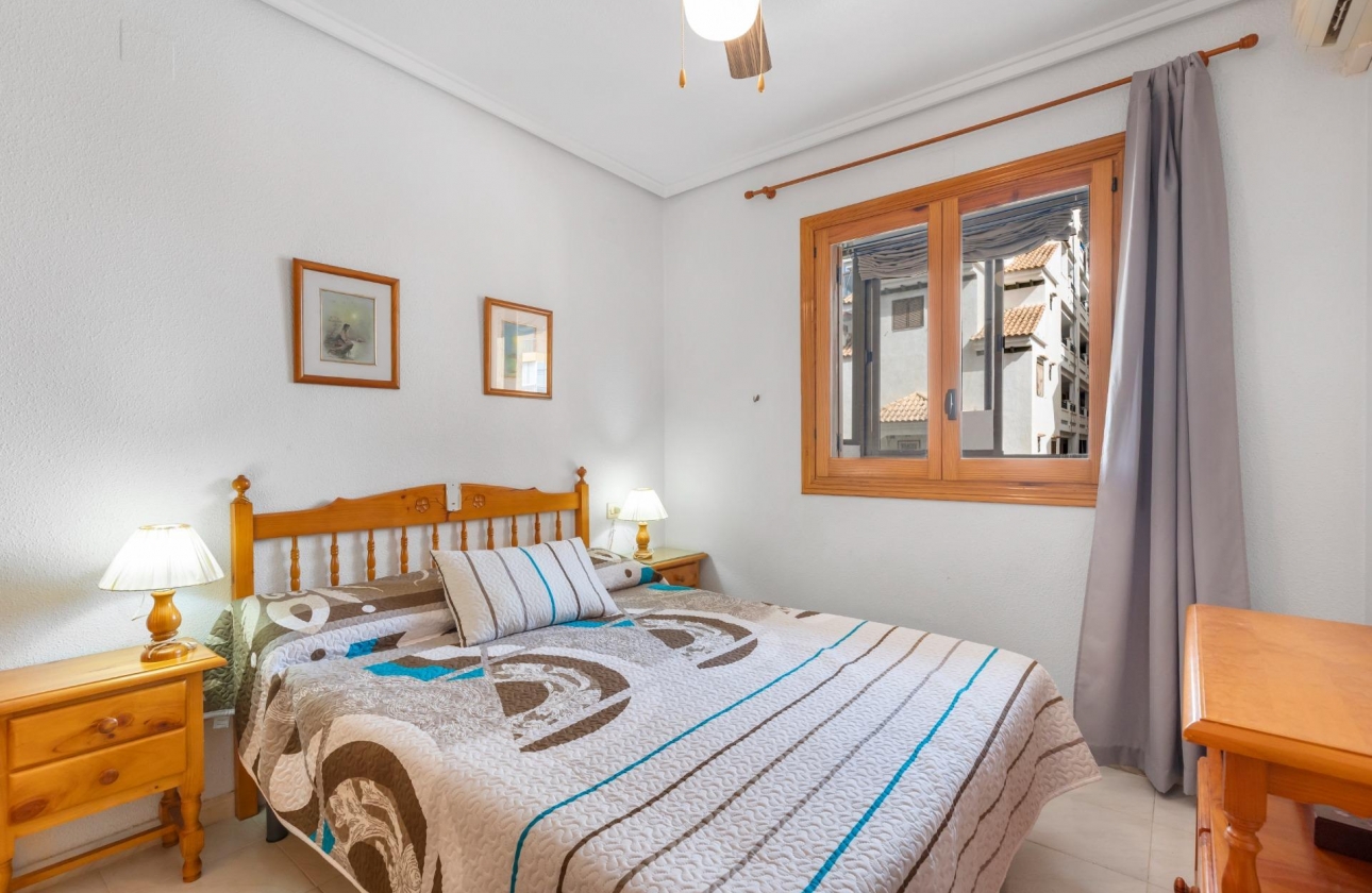 Rynek wtórny - Apartament - Torrevieja - La Mata