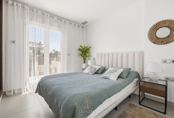 Rynek wtórny - Villa - Torrevieja - Aguas Nuevas