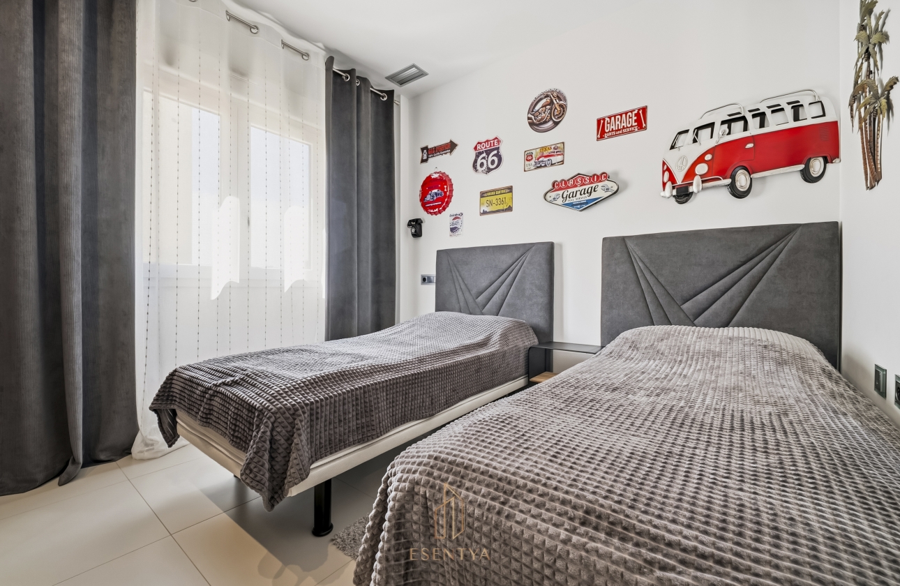 Rynek wtórny - Villa - Torrevieja - Aguas Nuevas