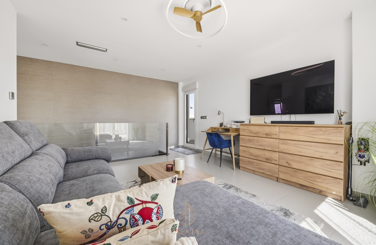 Rynek wtórny - Villa - Torrevieja - Aguas Nuevas