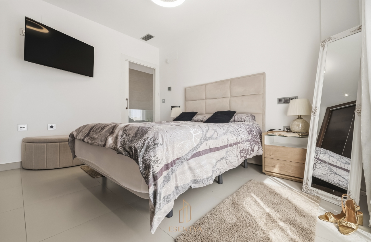 Rynek wtórny - Villa - Torrevieja - Aguas Nuevas