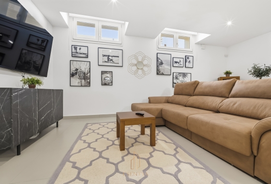 Rynek wtórny - Villa - Torrevieja - Aguas Nuevas