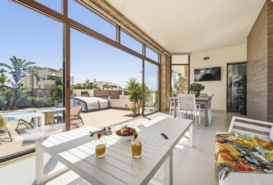 Rynek wtórny - Villa - Torrevieja - Aguas Nuevas