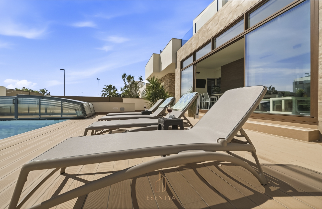 Rynek wtórny - Villa - Torrevieja - Aguas Nuevas