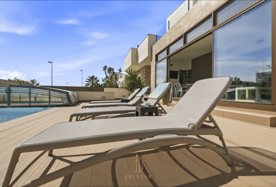 Rynek wtórny - Villa - Torrevieja - Aguas Nuevas