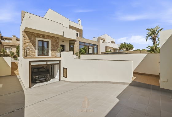 Rynek wtórny - Villa - Torrevieja - Aguas Nuevas